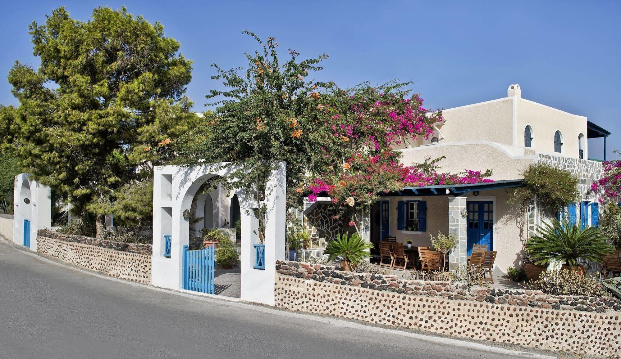 Paradise 3* Akrotírion
